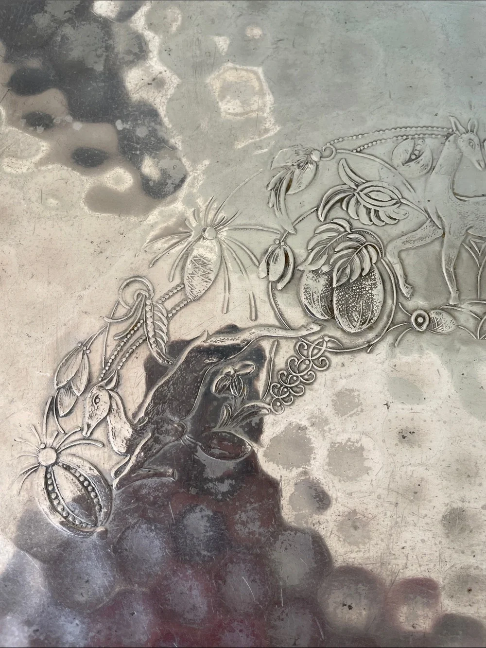 VNT Hammered Aluminum Tray with Embossed Deer & Flower